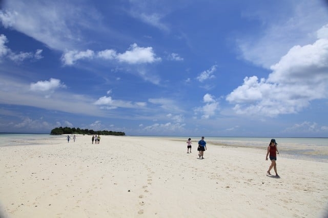 this a photo of mataking beach