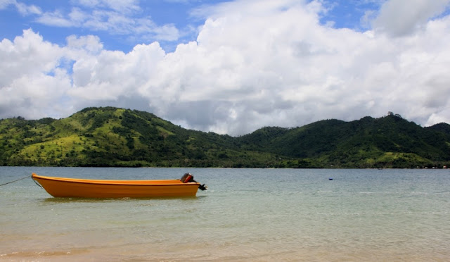 beach-south-lombok-belongas-resort