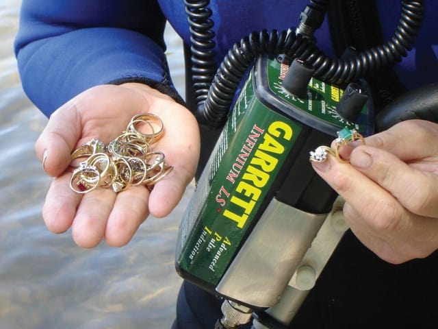 underwater-diving-metal-detector-wrecks