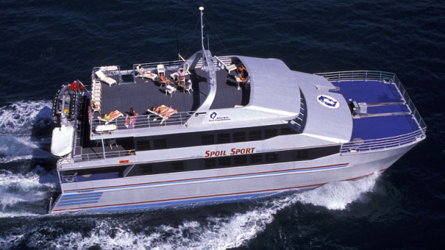 Spoillsport luxury liveaboard great barrier reef