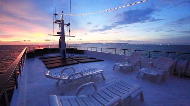 sun deck on the mv hallelujah similan diving cruise