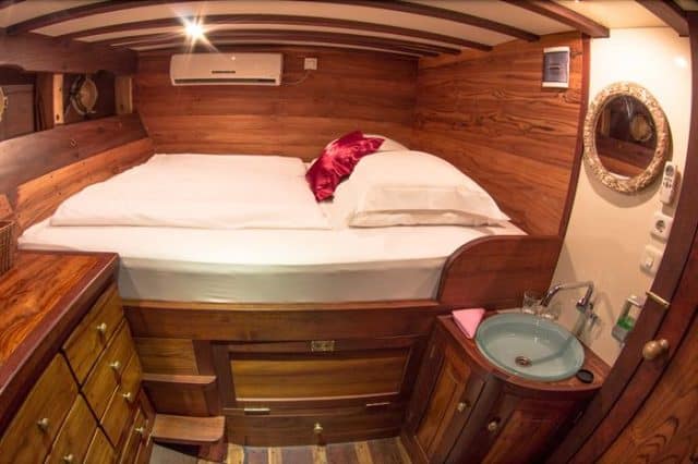 mv duyung baru double cabin liveaboard review
