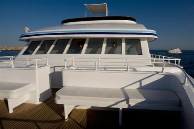 mv snefro love bow deck liveaboard review