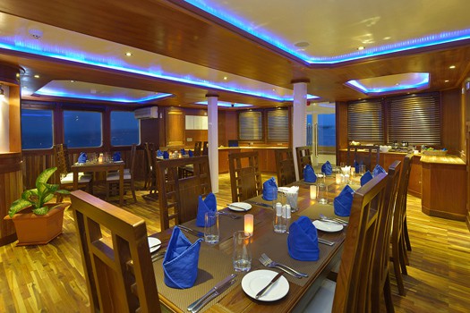 dining maldives princess liveaboard diving cruise