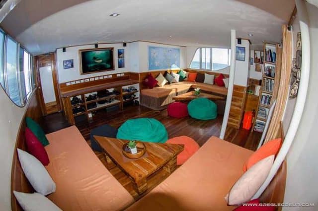 indoor lounge seadoors liveaboard diving philippines 