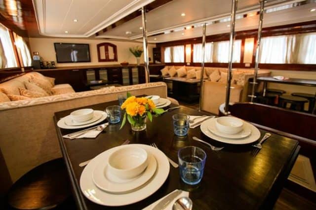 dining and lounge south moon liveaboard diving red sea