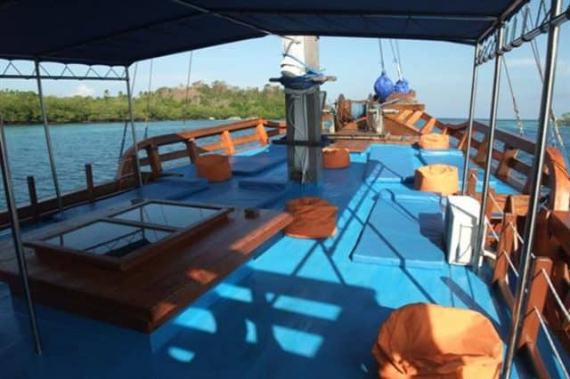 sundeck klm sunshine liveaboard diving indonesia