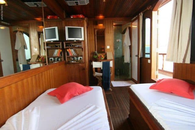 dhoni stella 1 maldives charter liveaboard diving