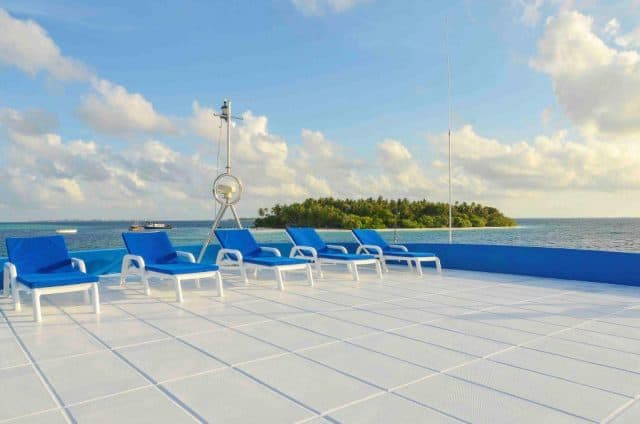 sundeck mv carina maldives liveaboard diving