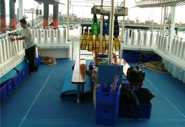 dive deck south siam 4 somboon 4 liveaboard diving thailand