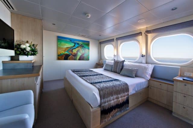 ultra luxury scuba liveaboard png