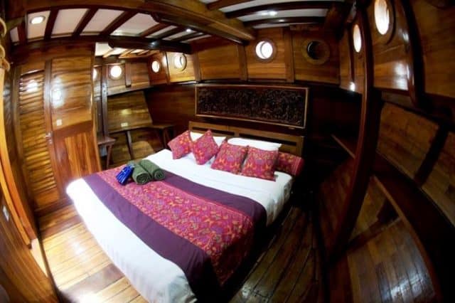 ilike liveaboard diving cruise indonesia