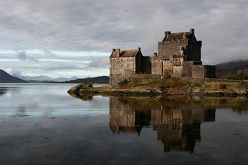 visit scotland Eilean Donan Castle 